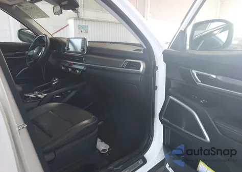 2021 Kia Telluride Lx z USA, uszkodzony, nr VIN 5XYP24HC0MG170941